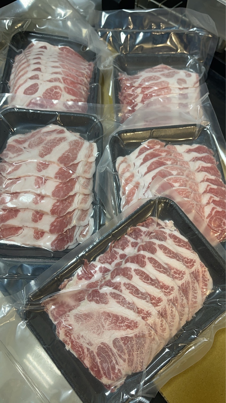 冷凍宅配｜伊比利梅花豬肉片(600克)